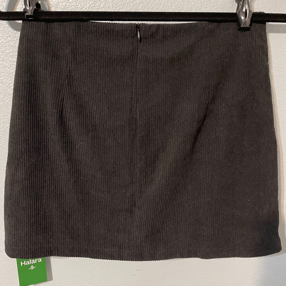 Halara Corduroy Skort Black Mini A-Line Ribbed Athleisure Skirt Shorts Medium - Picture 2 of 9